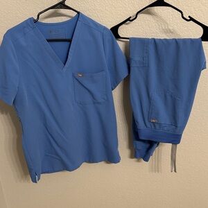 Figs Ceil Blue Scrub Set